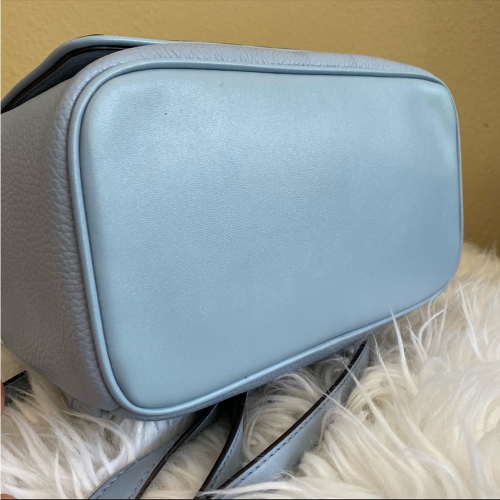 New Michael Kors Medium Backpack - Picture 4 of 9